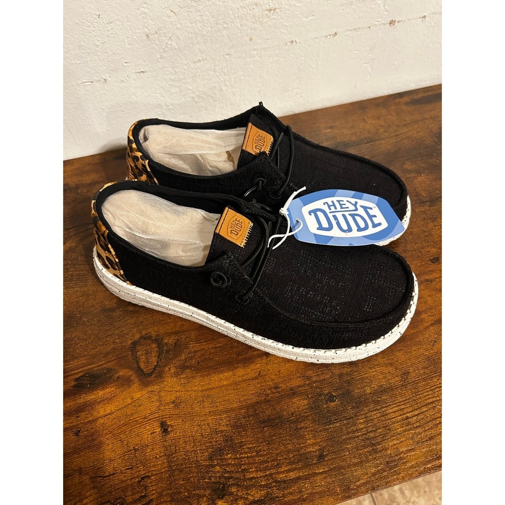 Hey Dude Womens size 8 Wendy Wildcat Black Leopard Slip On Loafers 45414-0CU